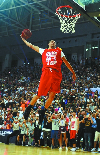 事无巨细的 事无巨细的